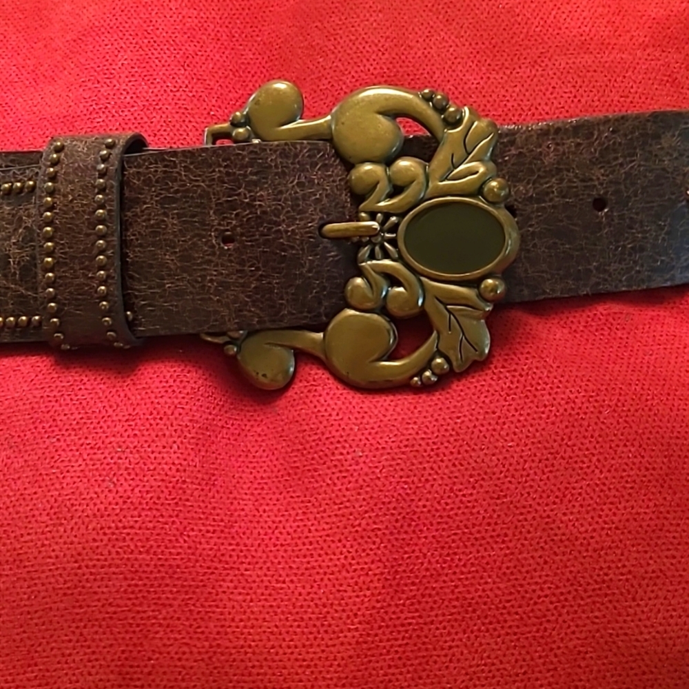 Stunning Brown Leather Western Belt